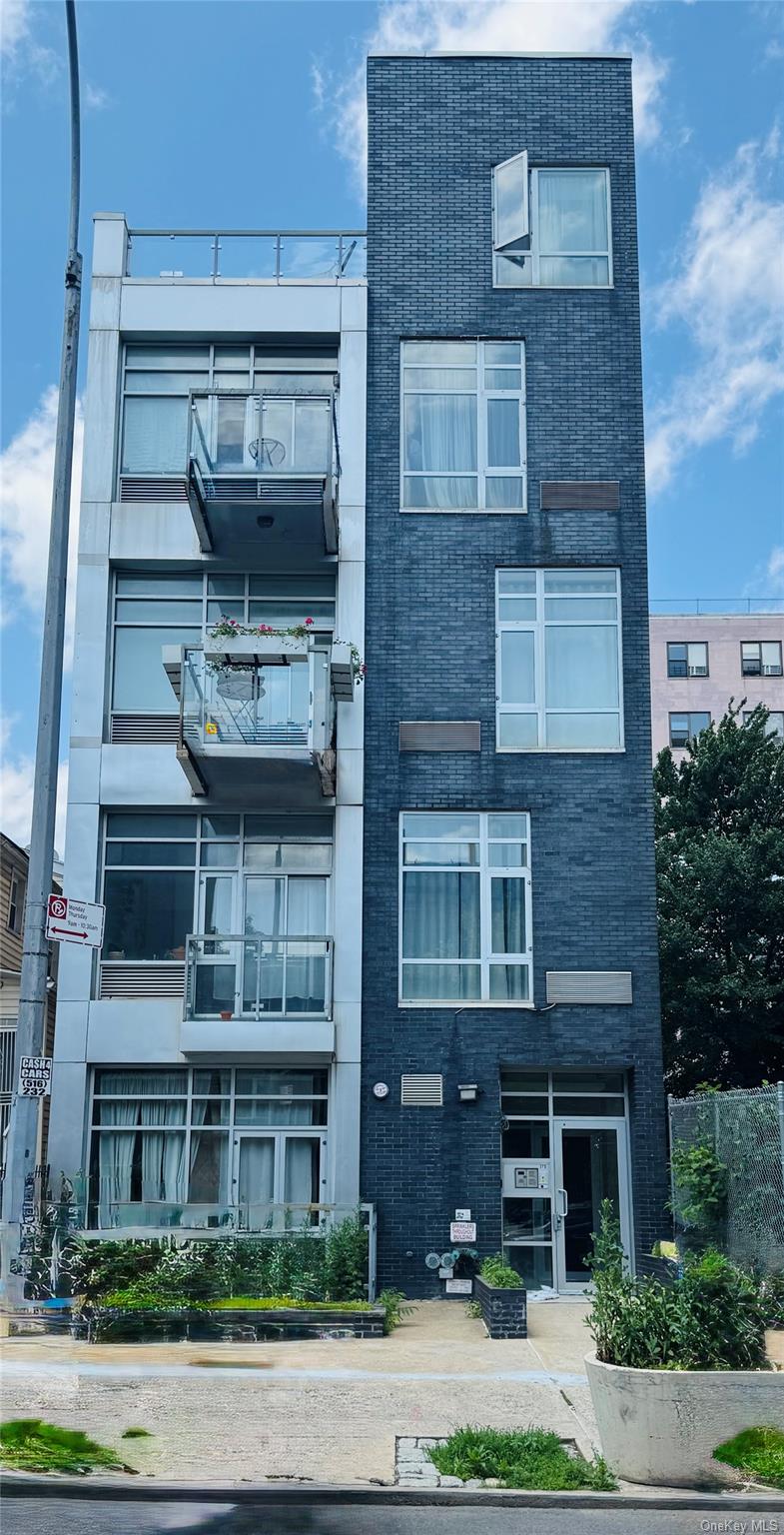 179 Monroe Street 1a Property Photo 1