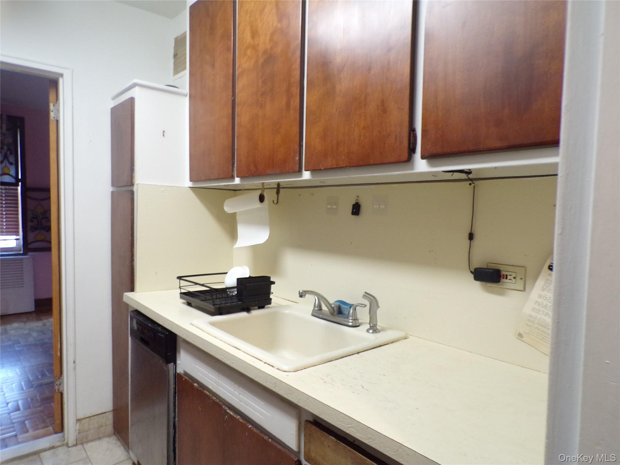 2265 Gerritsen Avenue 1s Property Photo 3