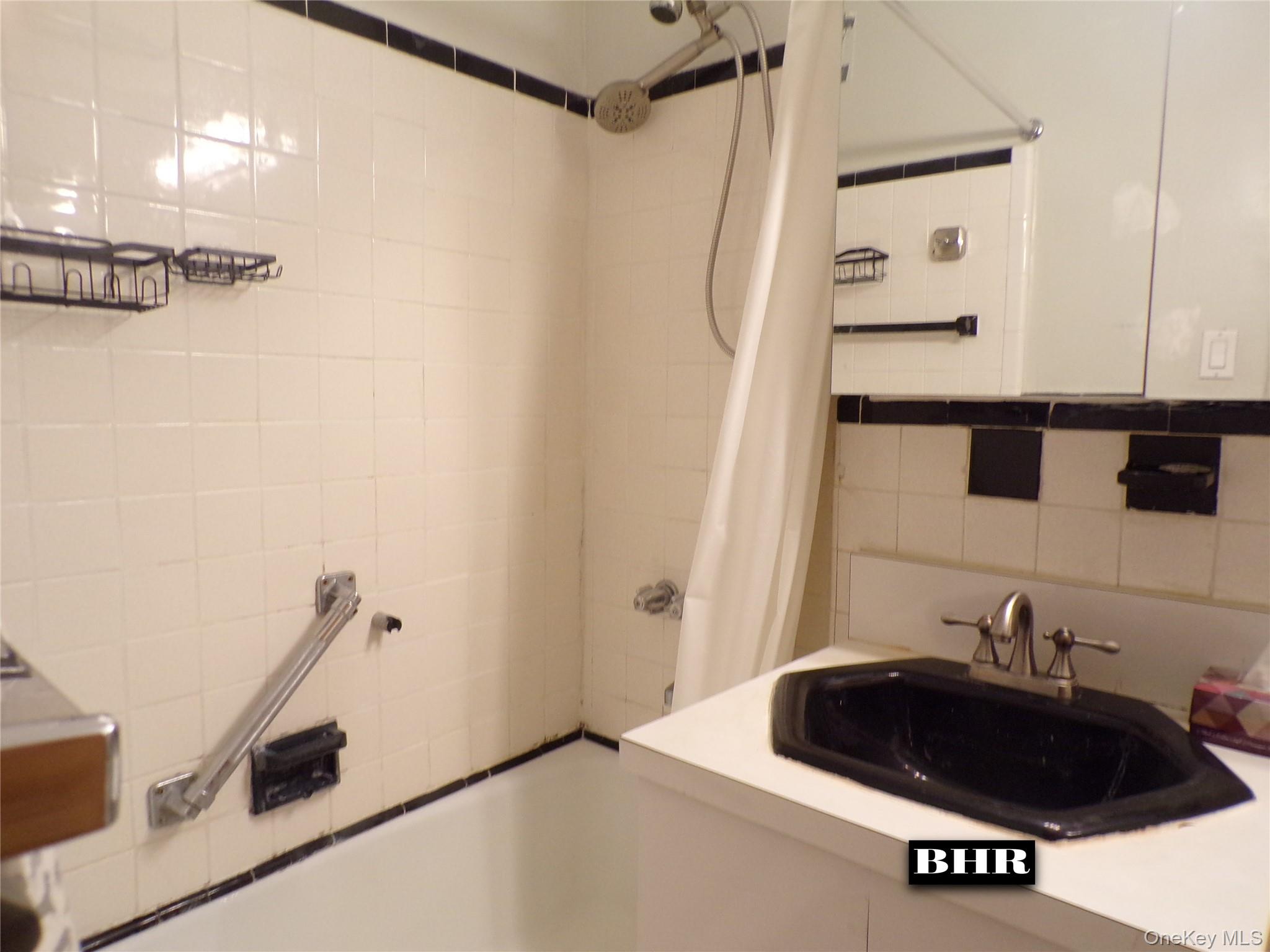 2265 Gerritsen Avenue 1s Property Photo 12