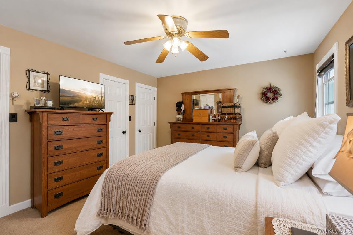 105 Shaker Court Property Photo 17