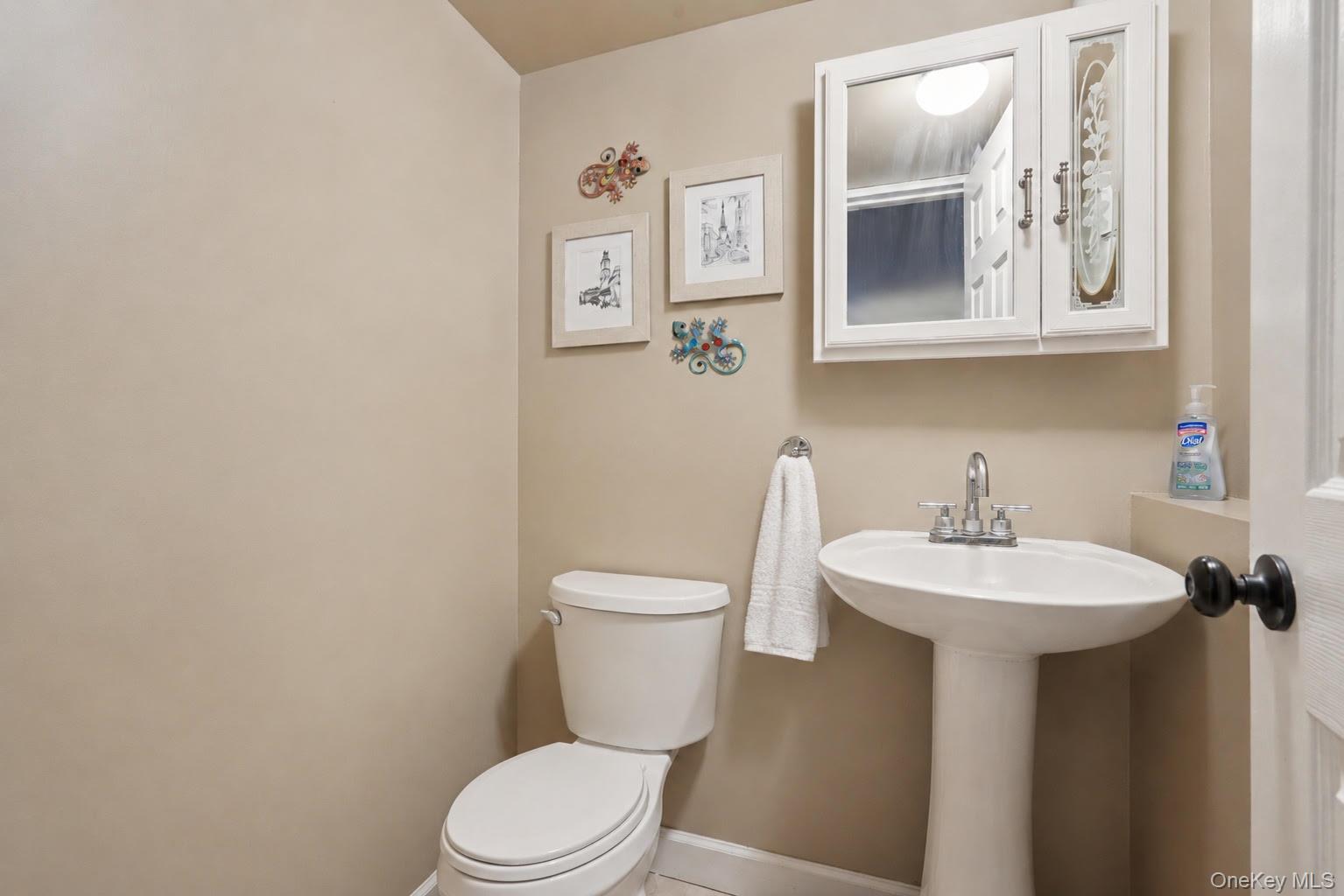 105 Shaker Court Property Photo 30