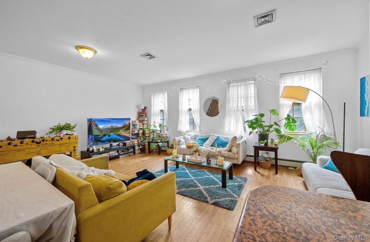 15 Evans Street Property Photo 3