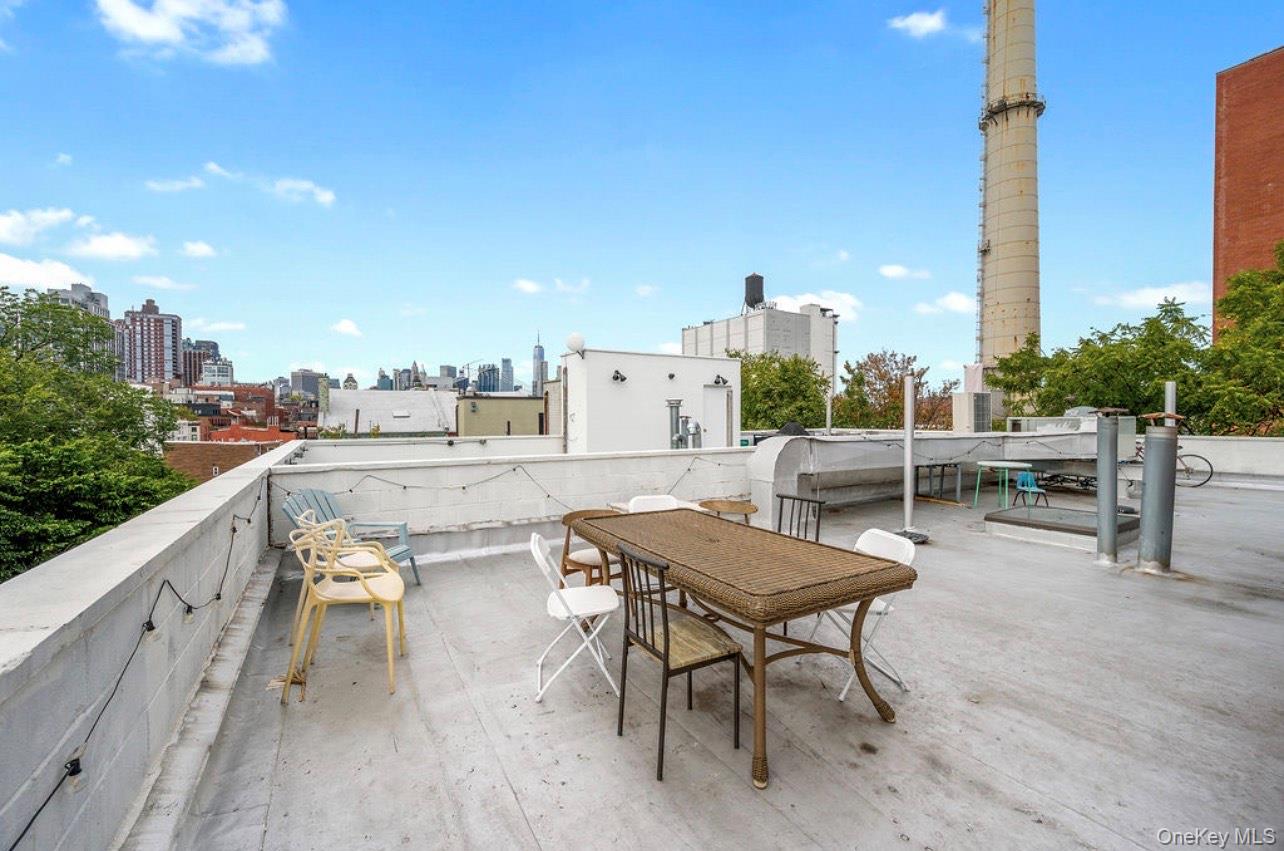15 Evans Street Property Photo 13