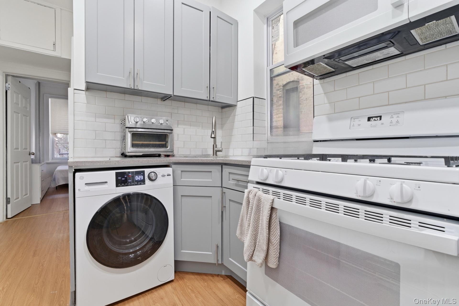 255 Saint Nicholas Avenue Property Photo 4