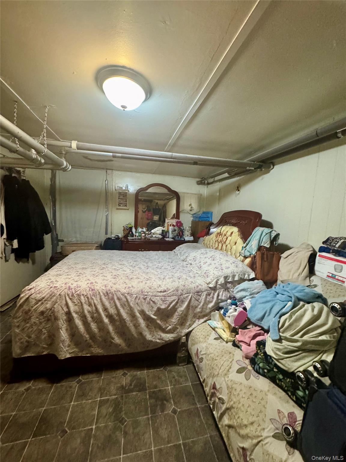 182 Lincoln Avenue Property Photo 8