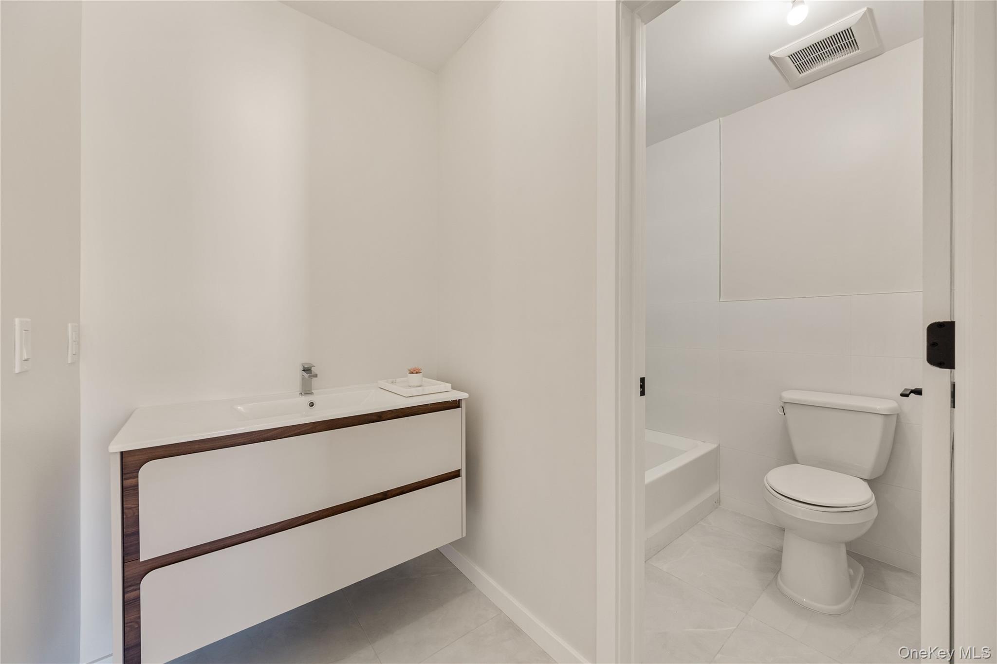 17 Lazer Court 202 Property Photo 37