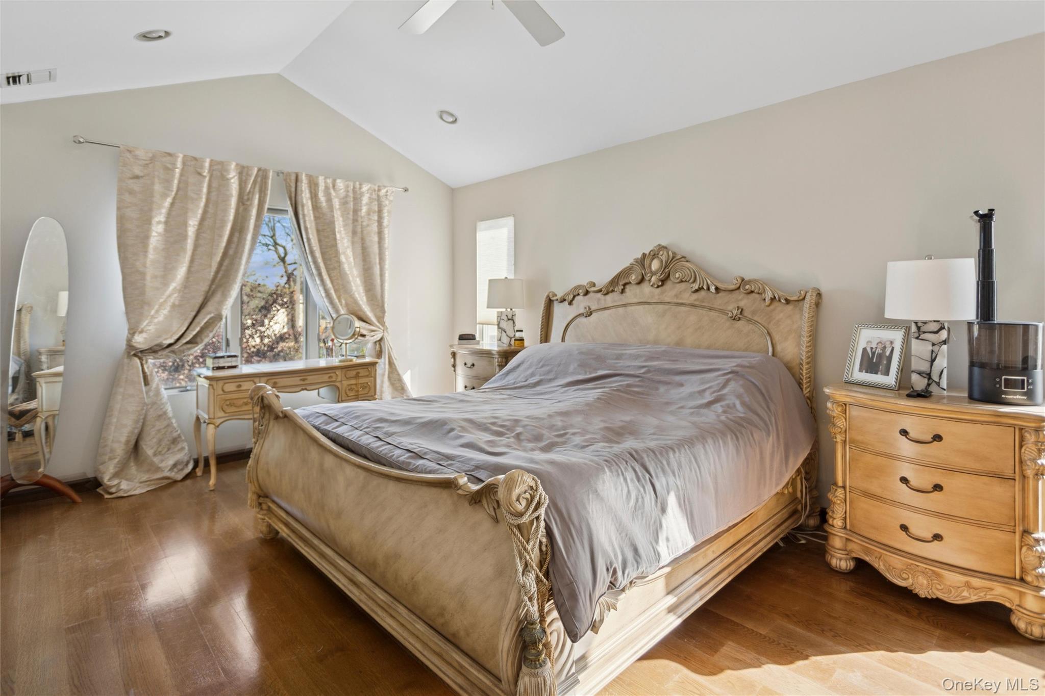 2729 Shore Drive Property Photo 12