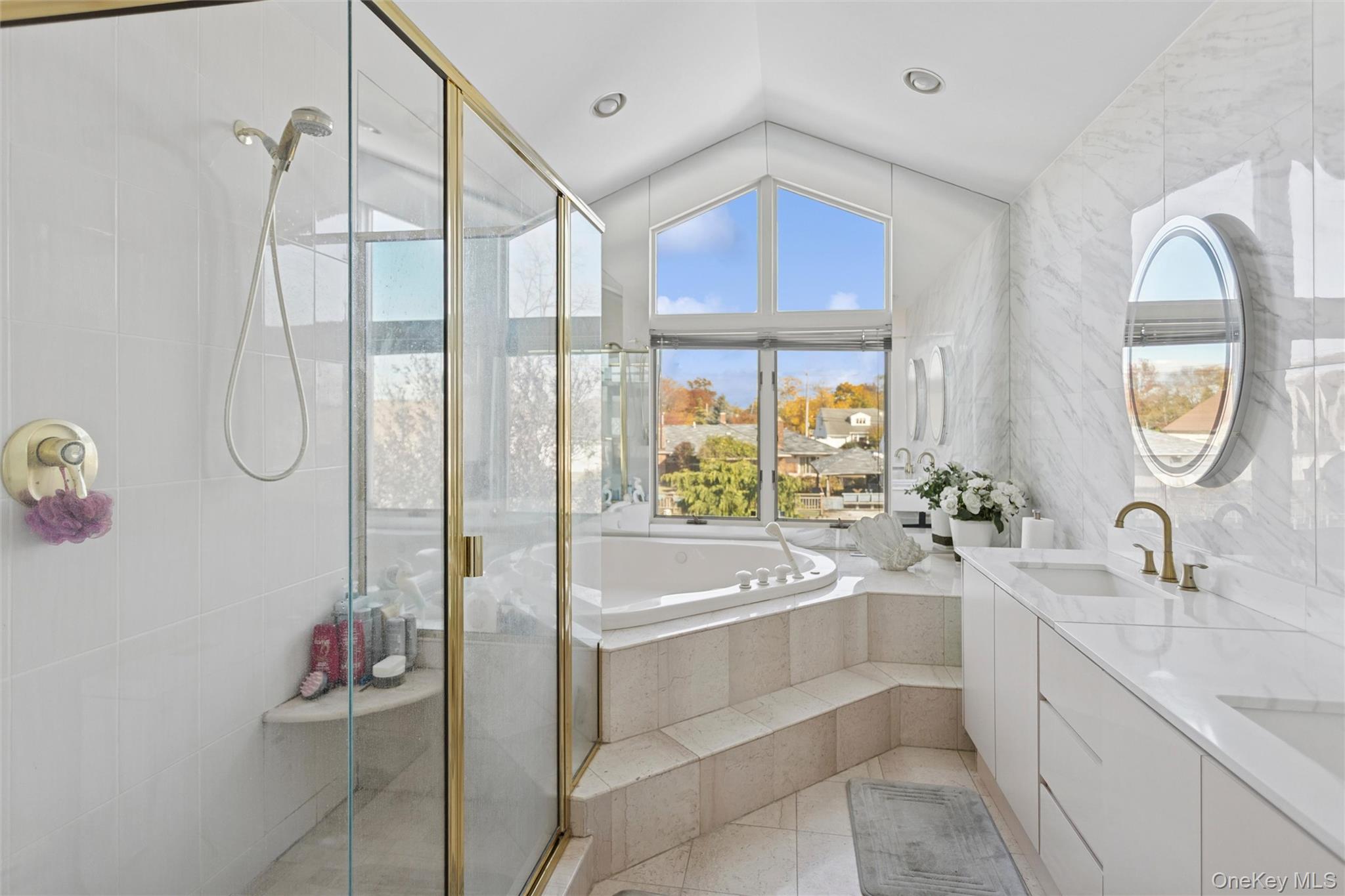 2729 Shore Drive Property Photo 13