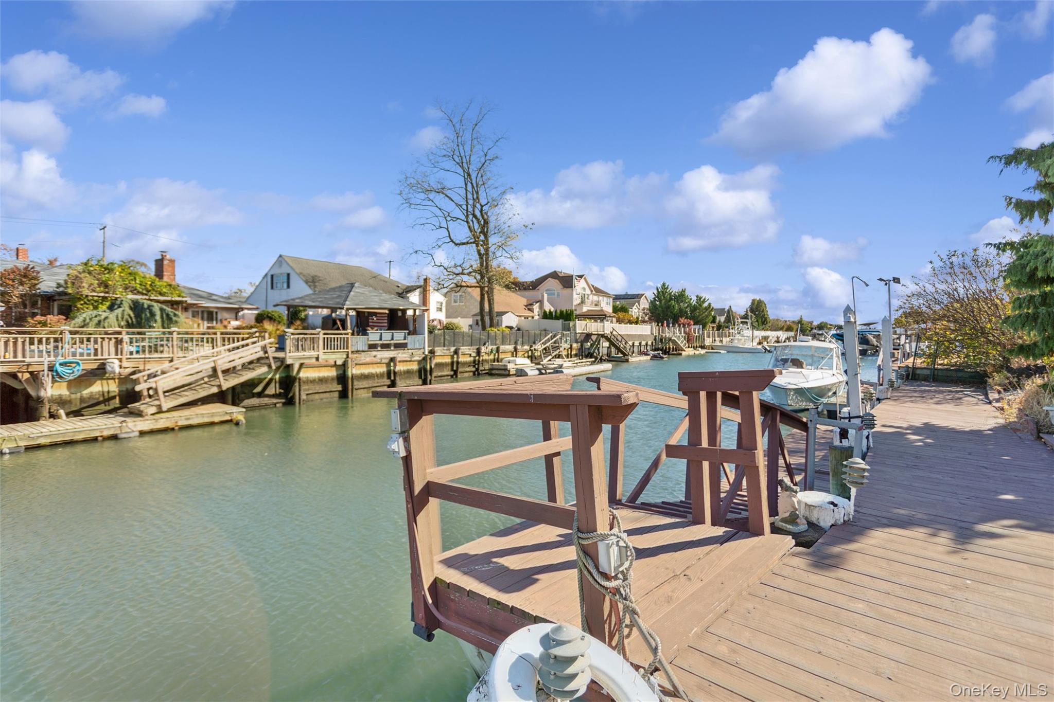 2729 Shore Drive Property Photo 21