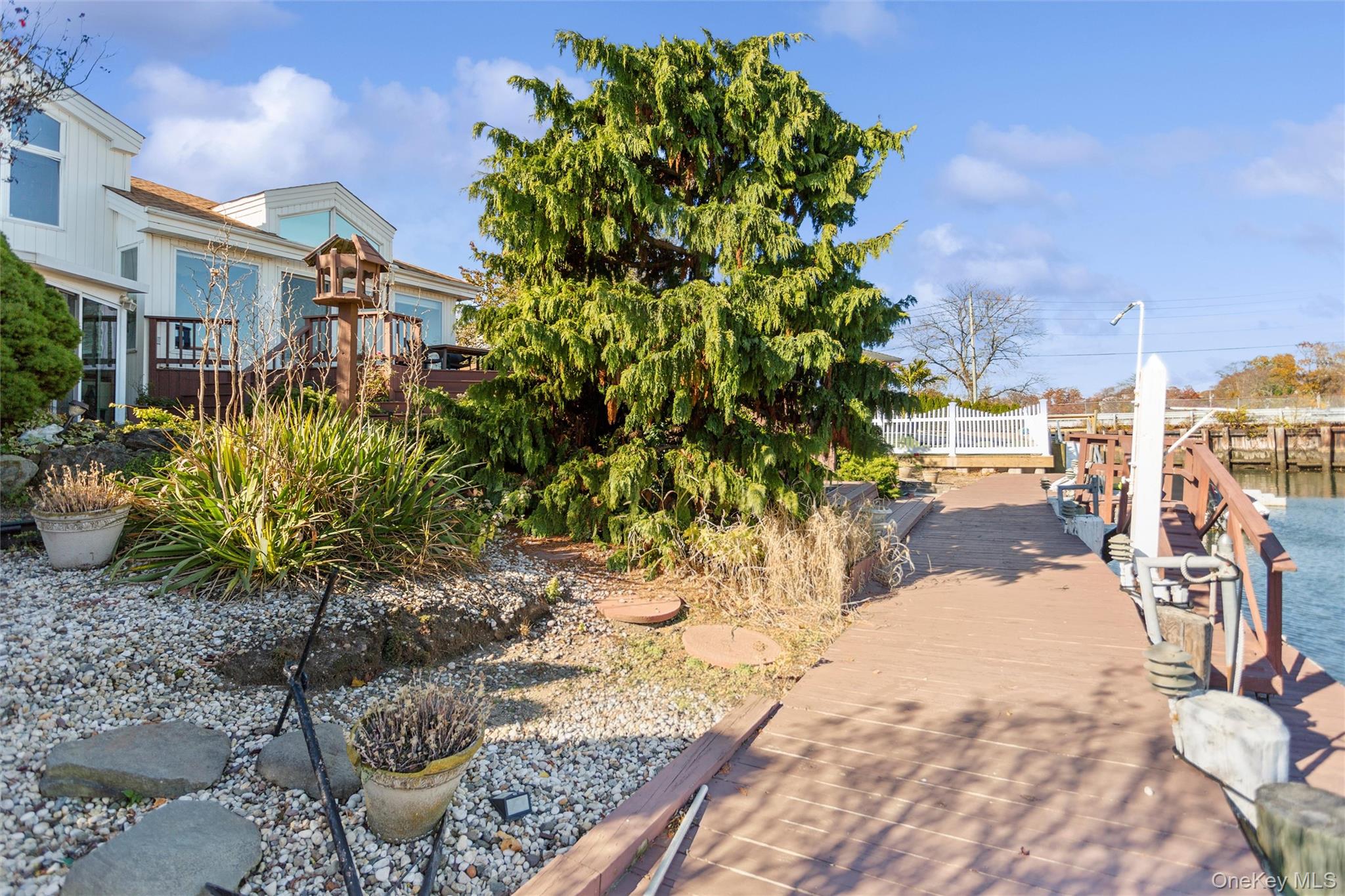 2729 Shore Drive Property Photo 24