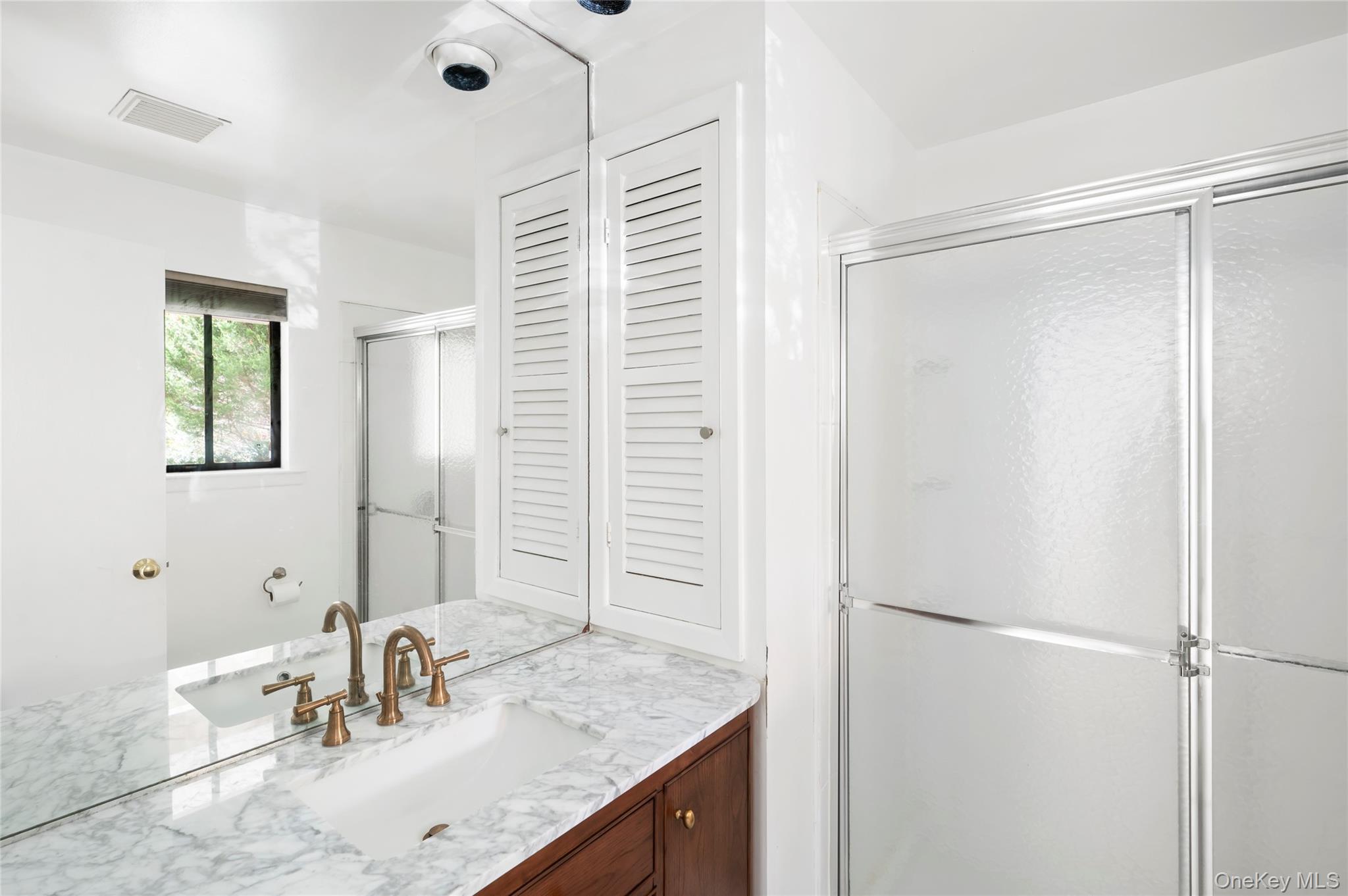 16 Peconic Road Property Photo 7
