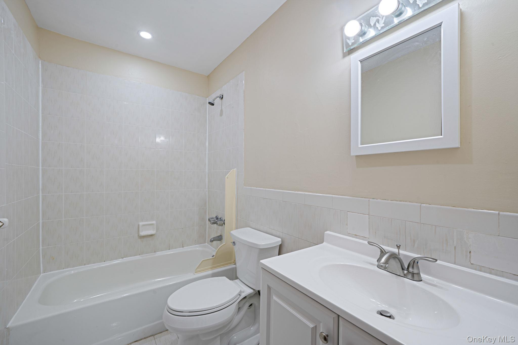 4 Bay Place Property Photo 15