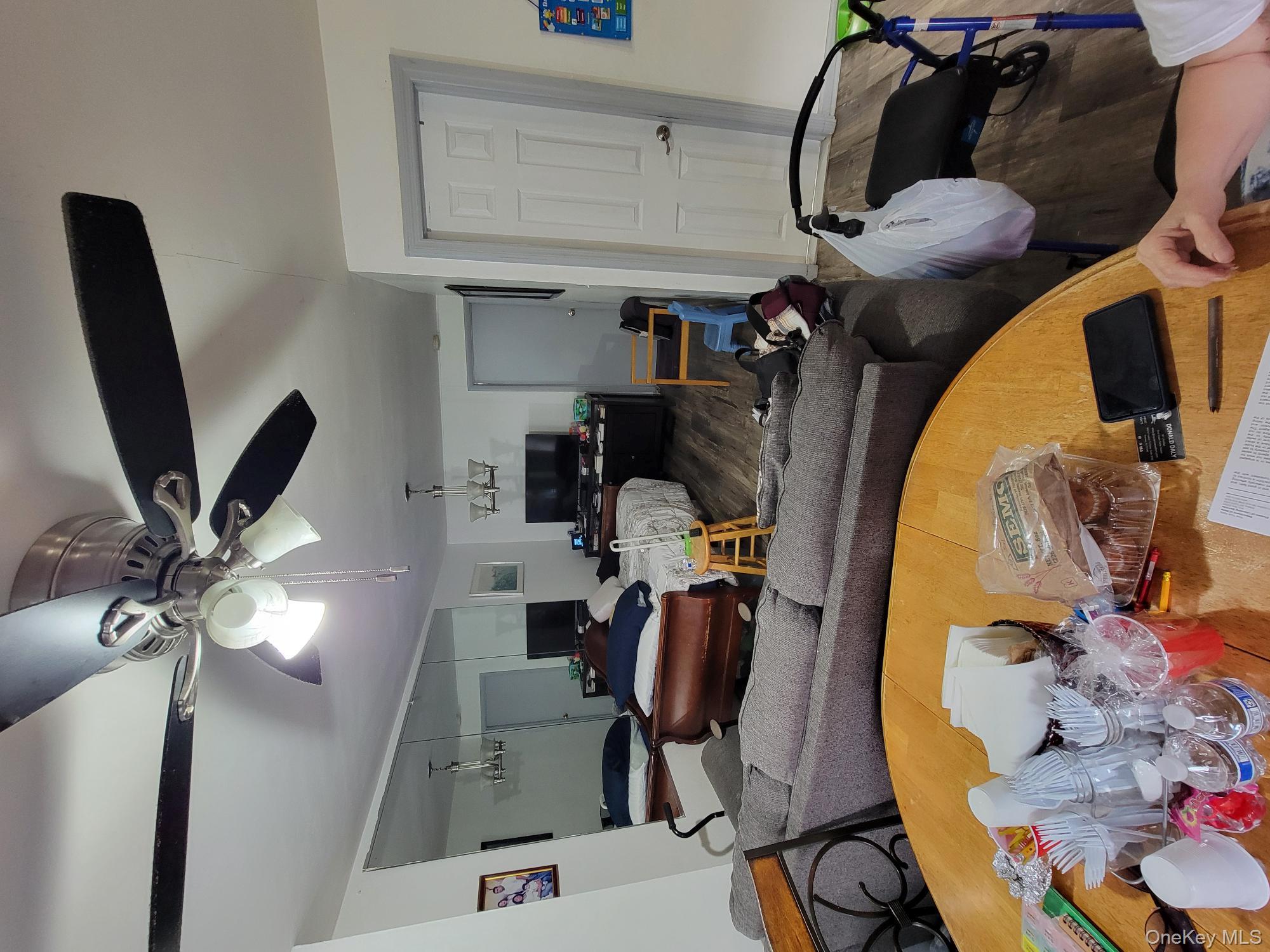 430 46th Street Property Photo 2
