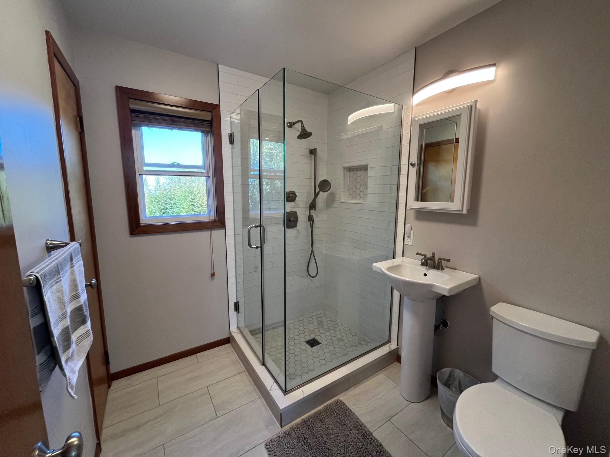 150 Clipper Roadway Property Photo 10