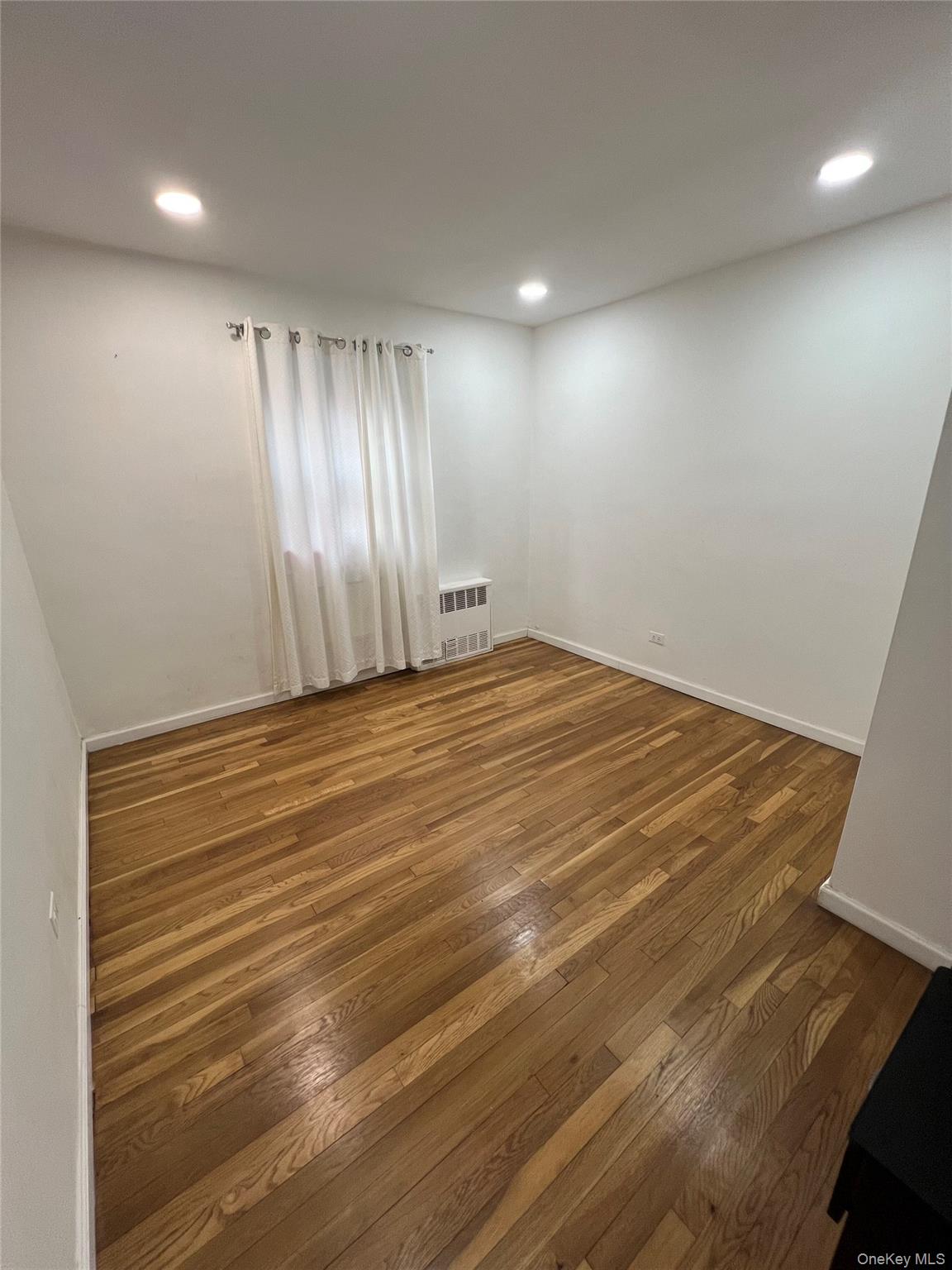 94-10 59th Avenue 2j Property Photo 23