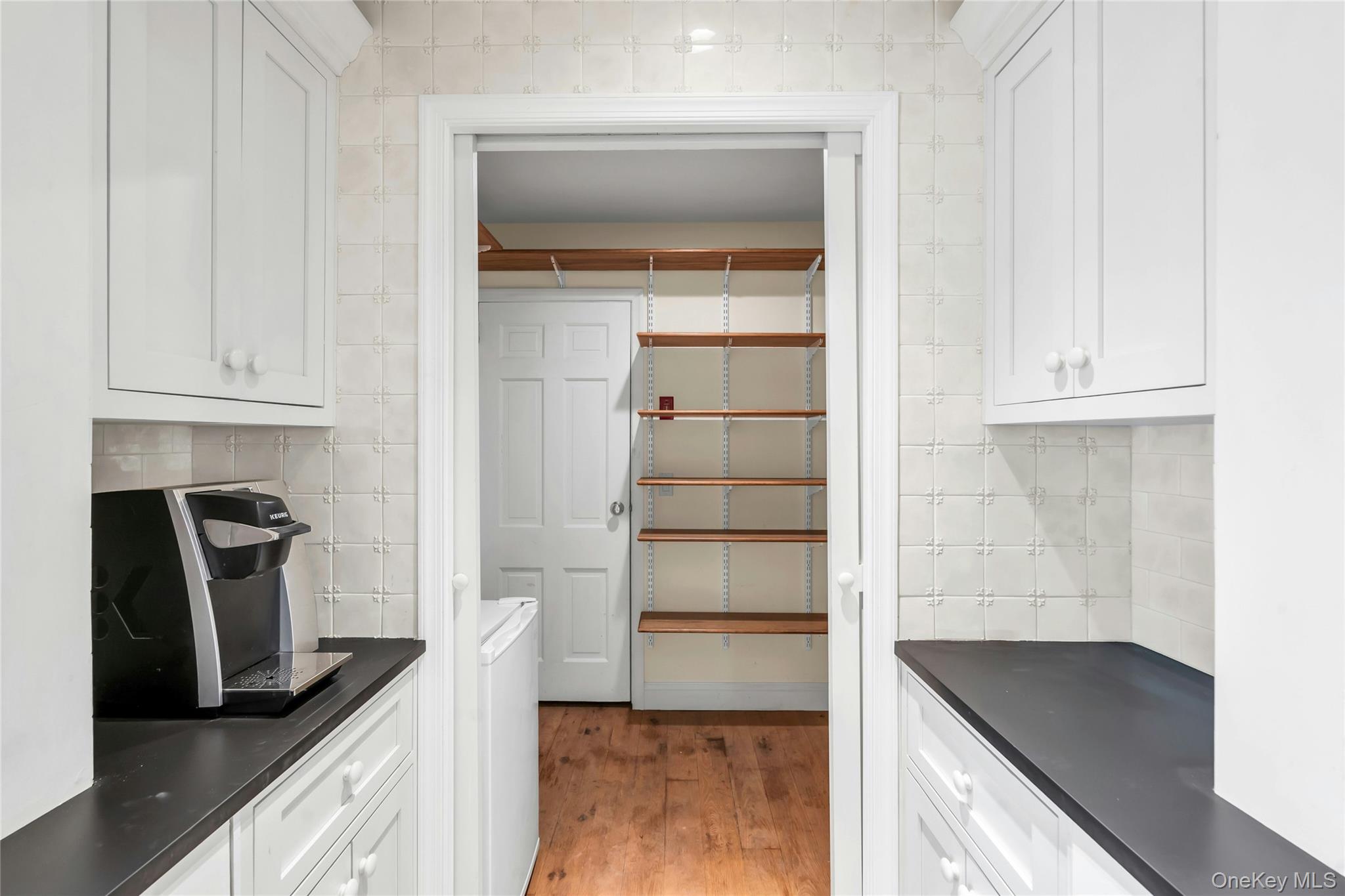 249 Gerritsen Avenue Property Photo 17
