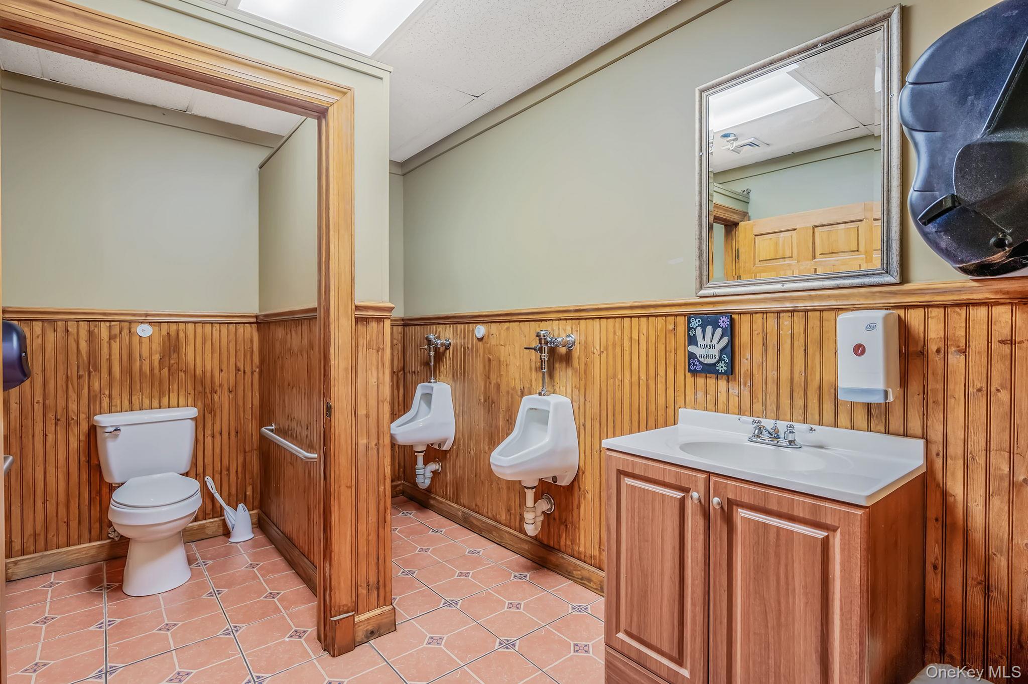 458 Fire Island Avenue Property Photo 21