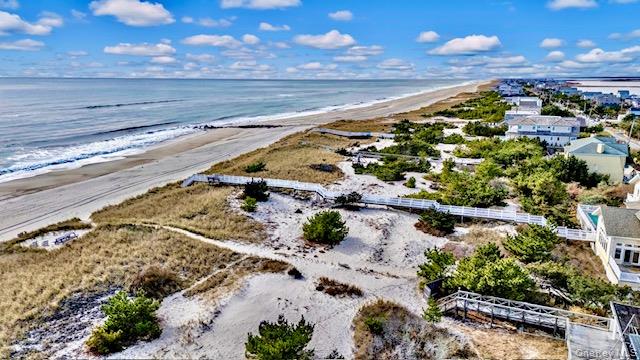 605 Dune Road Property Photo 6
