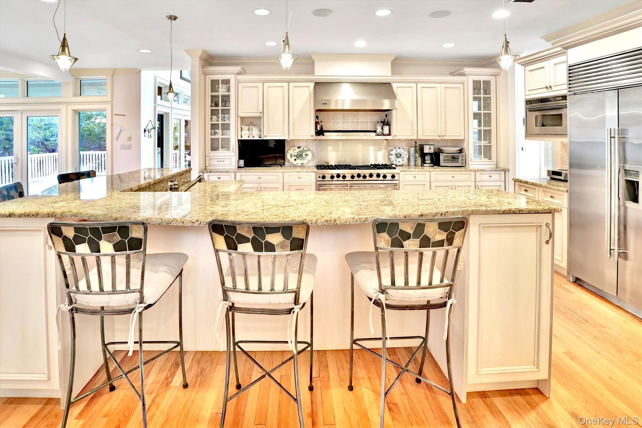 605 Dune Road Property Photo 12