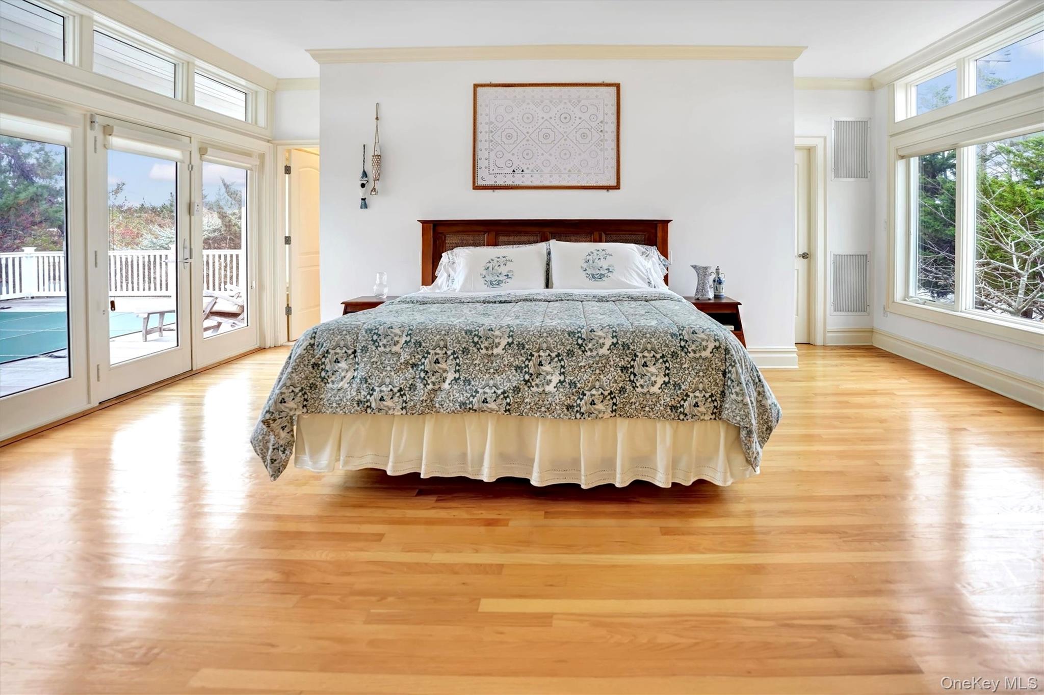605 Dune Road Property Photo 19