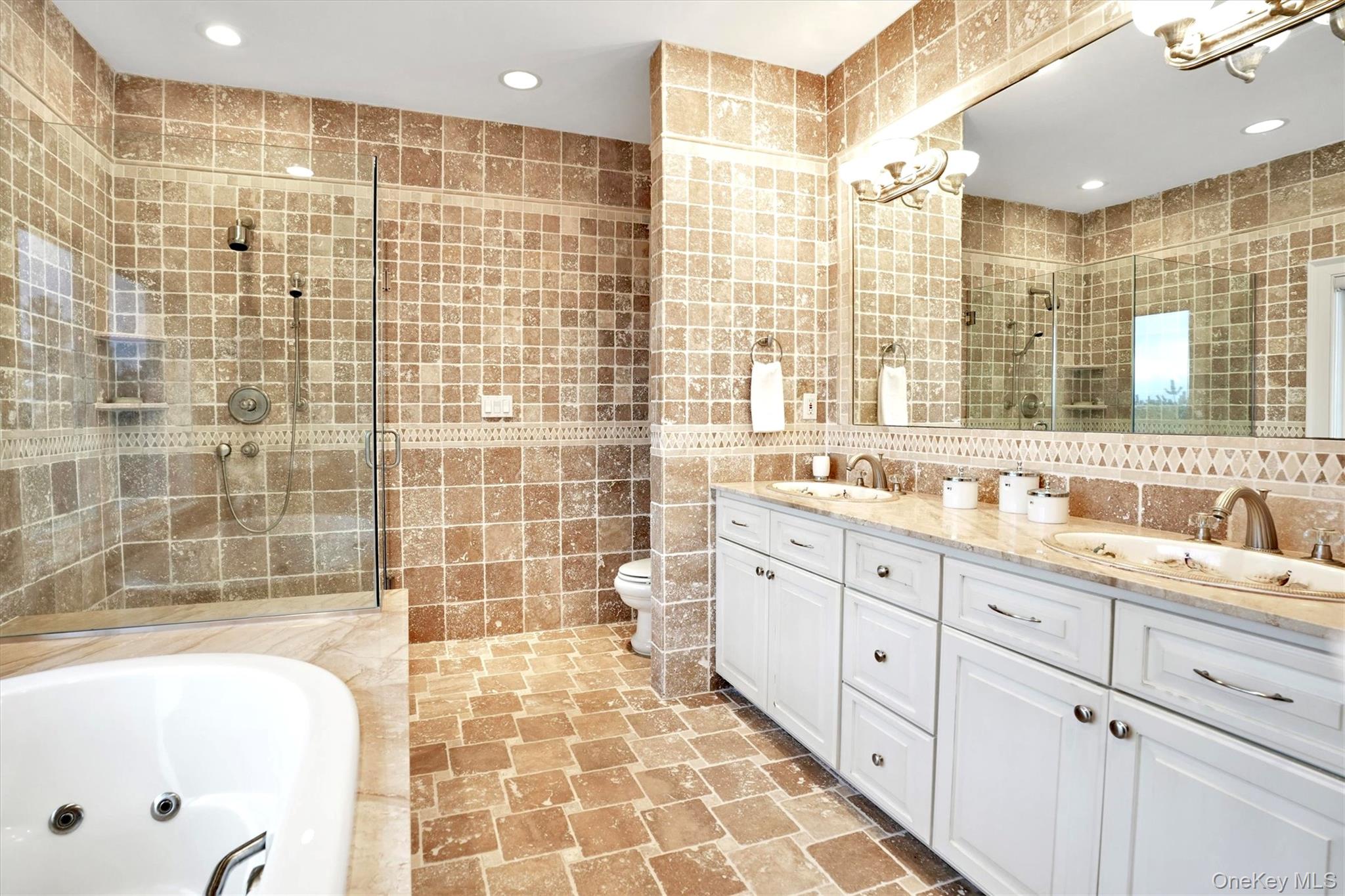 605 Dune Road Property Photo 29