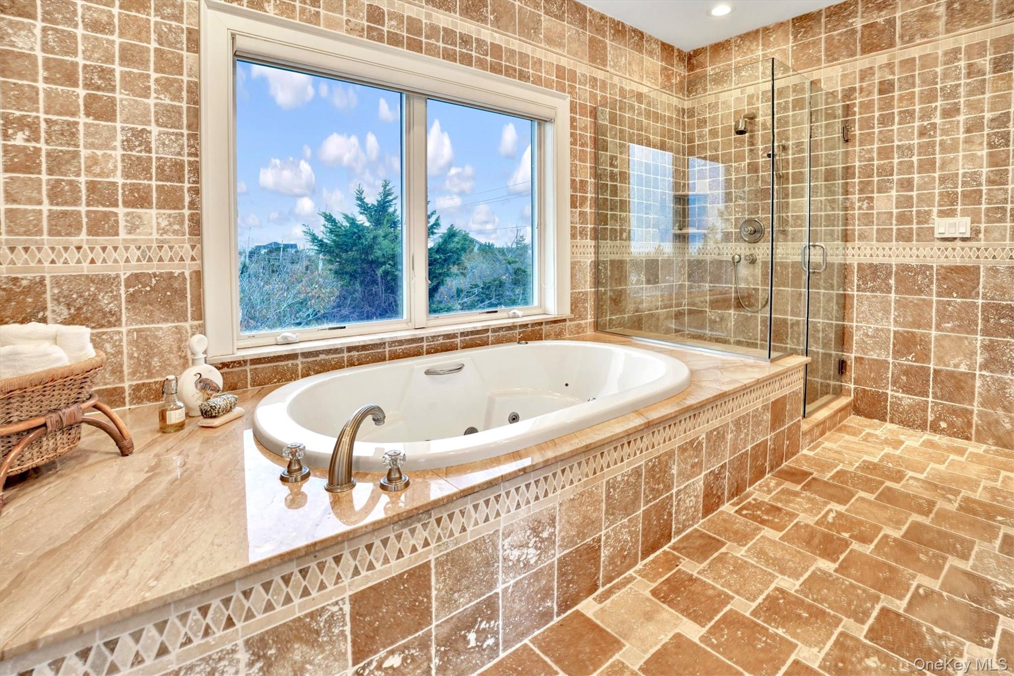 605 Dune Road Property Photo 30