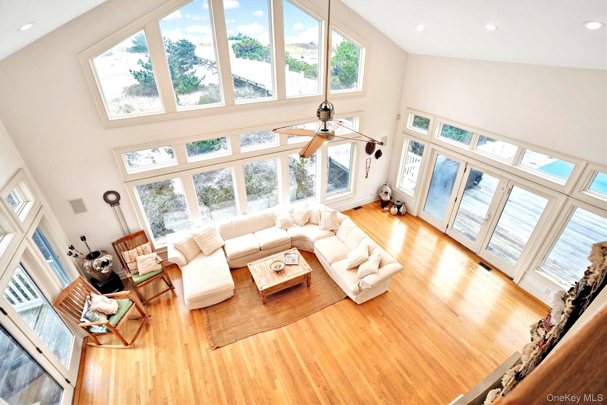 605 Dune Road Property Photo 32