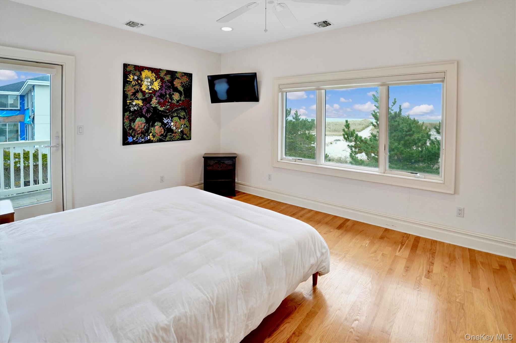 605 Dune Road Property Photo 34