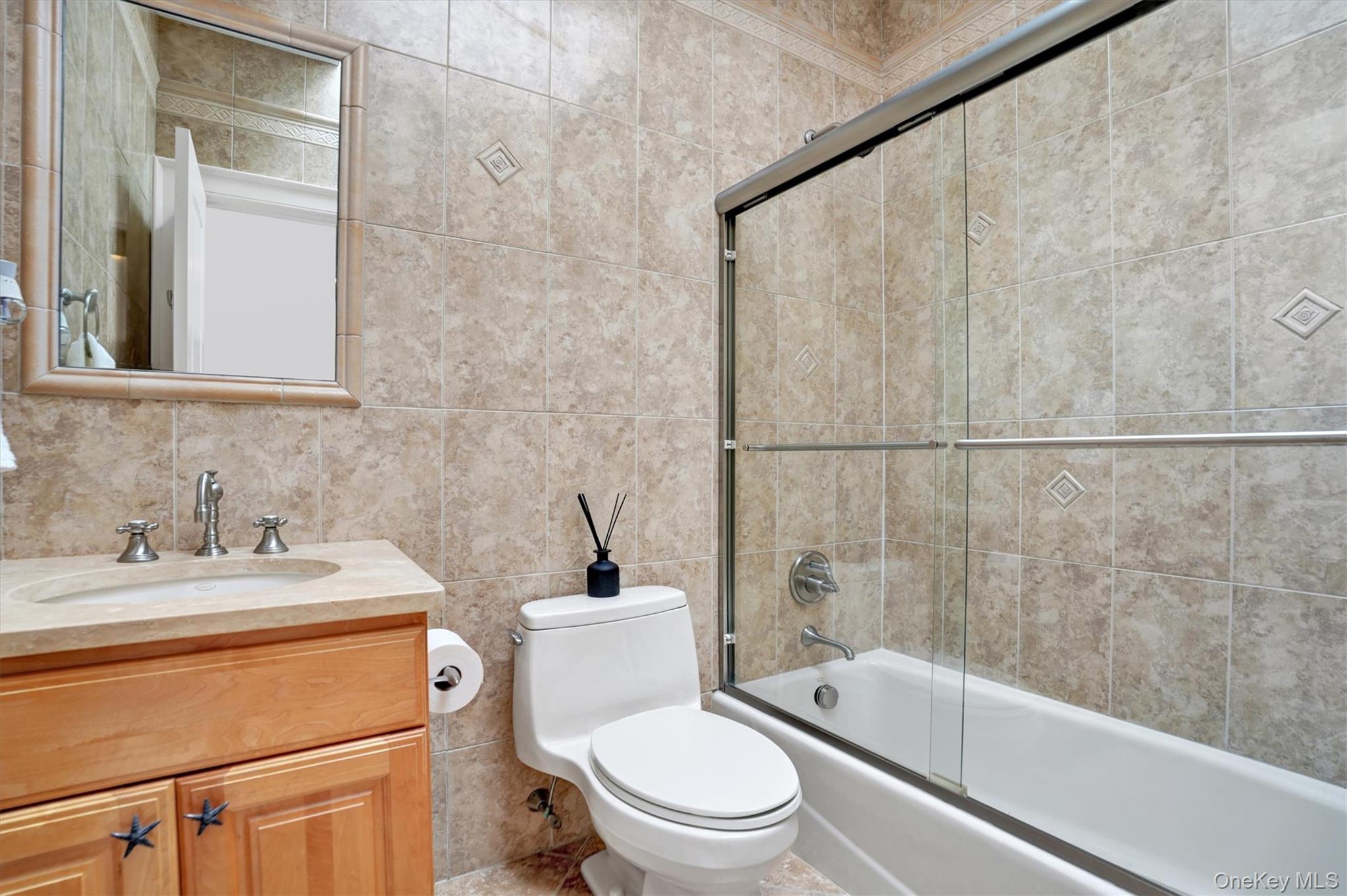 605 Dune Road Property Photo 40
