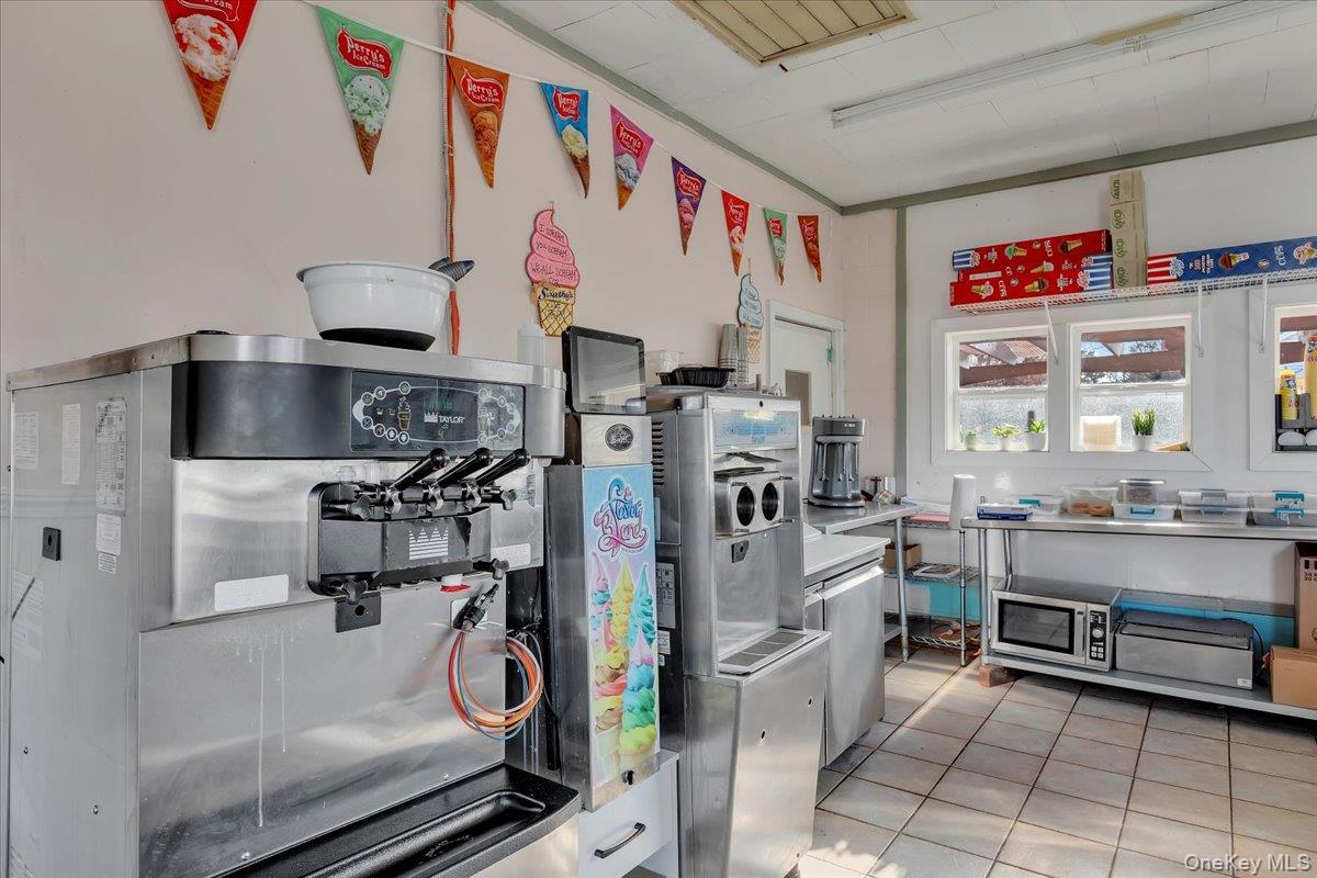 75 Saratoga Avenue Property Photo 19