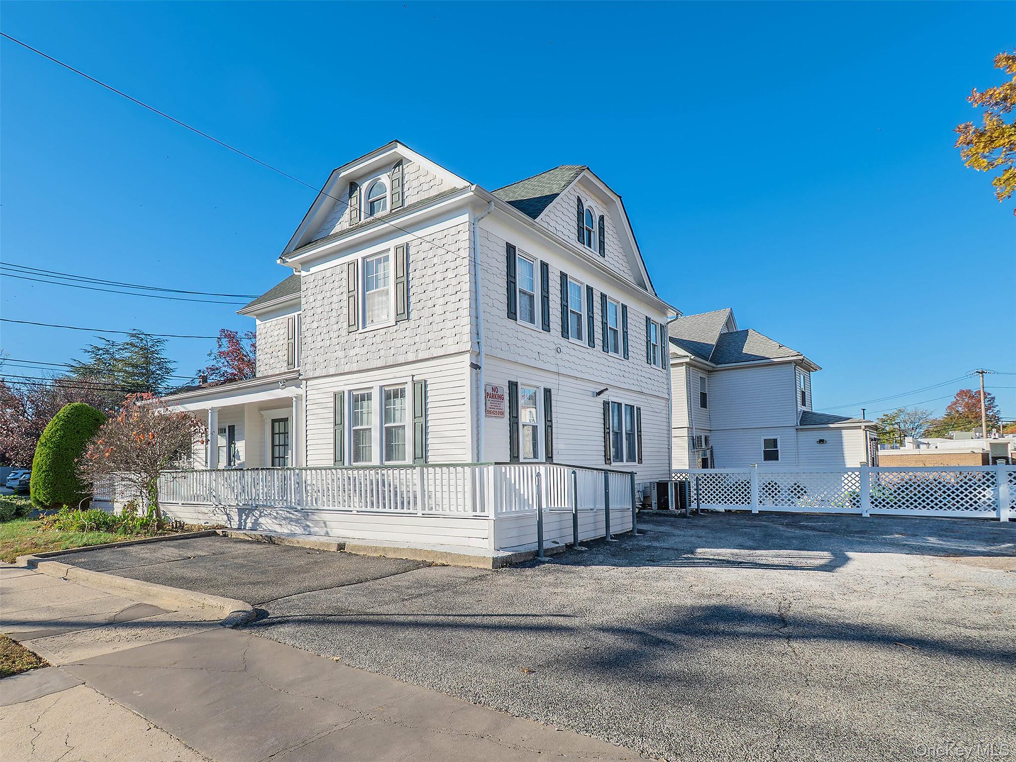 17 S Maryland Avenue Property Photo 3
