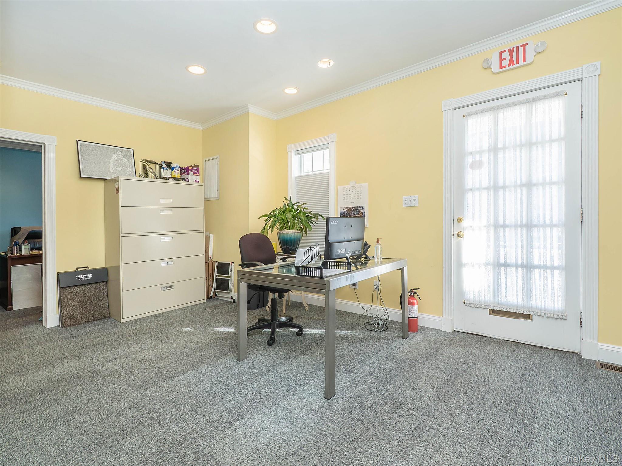 17 S Maryland Avenue Property Photo 11