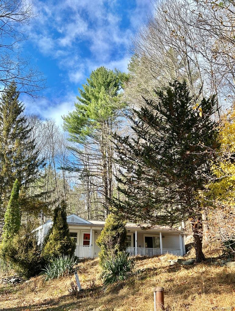 335 Tempaloni Rd Property Photo 3