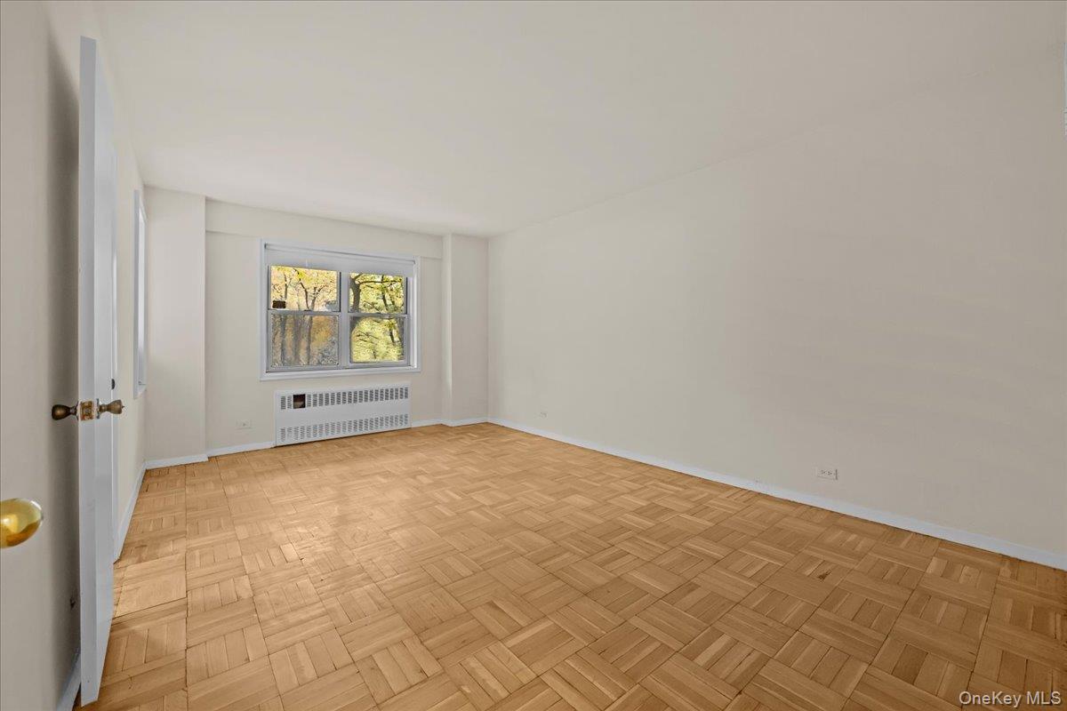 750 Kappock Street 207 Property Photo 6