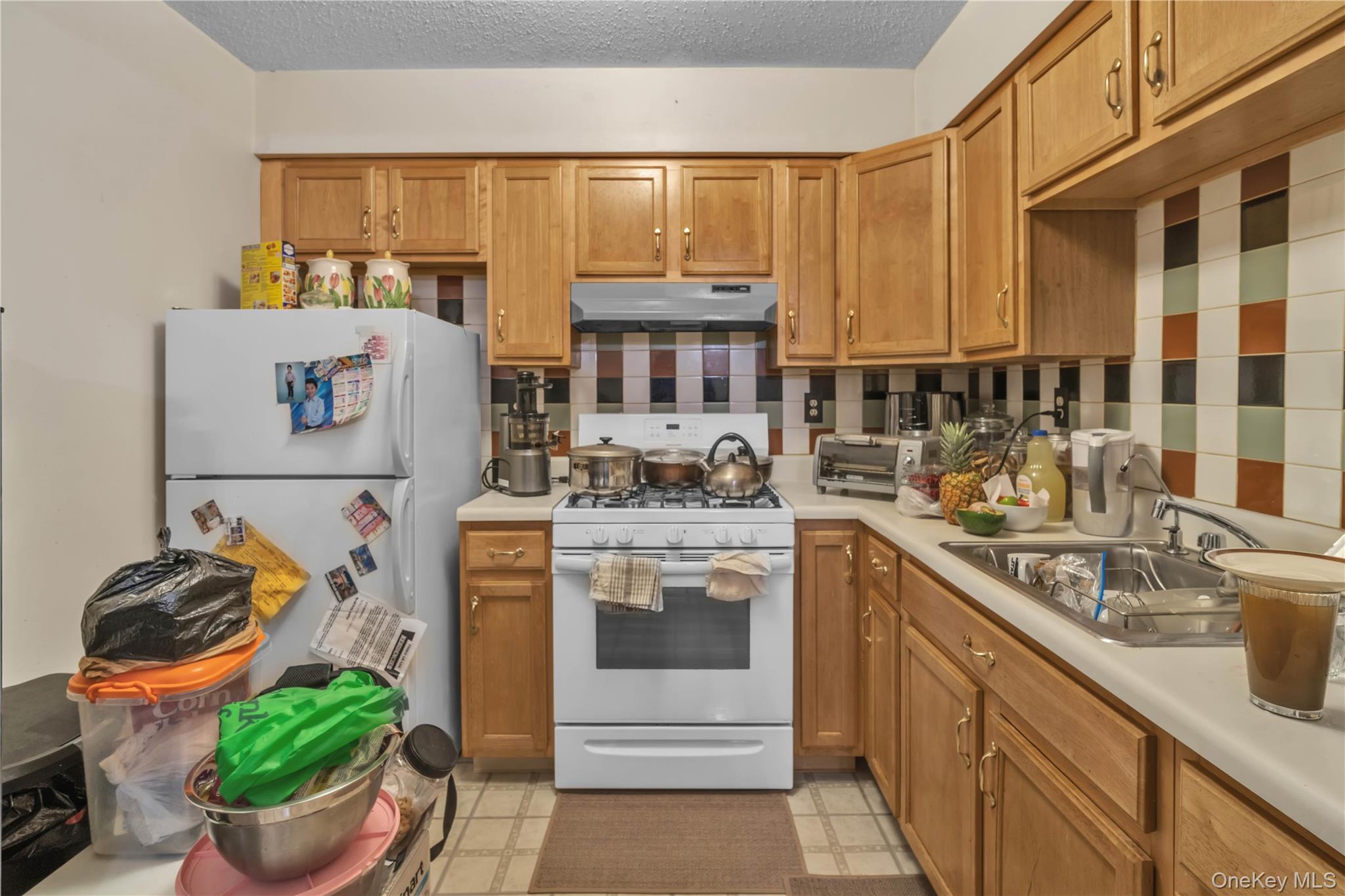 221 Macdougal Street Property Photo 8