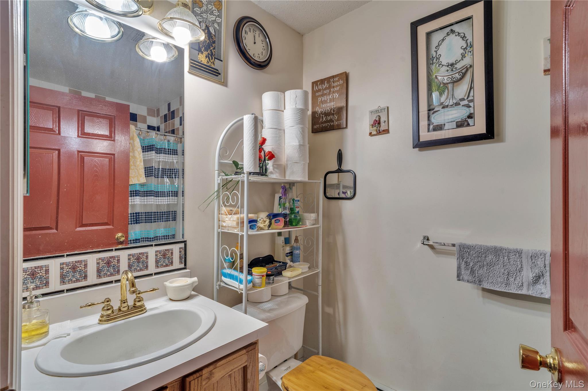 221 Macdougal Street Property Photo 19