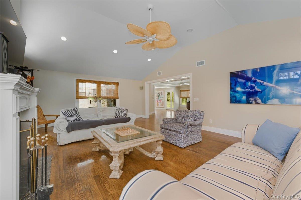 134 Dutchess Boulevard Property Photo 10