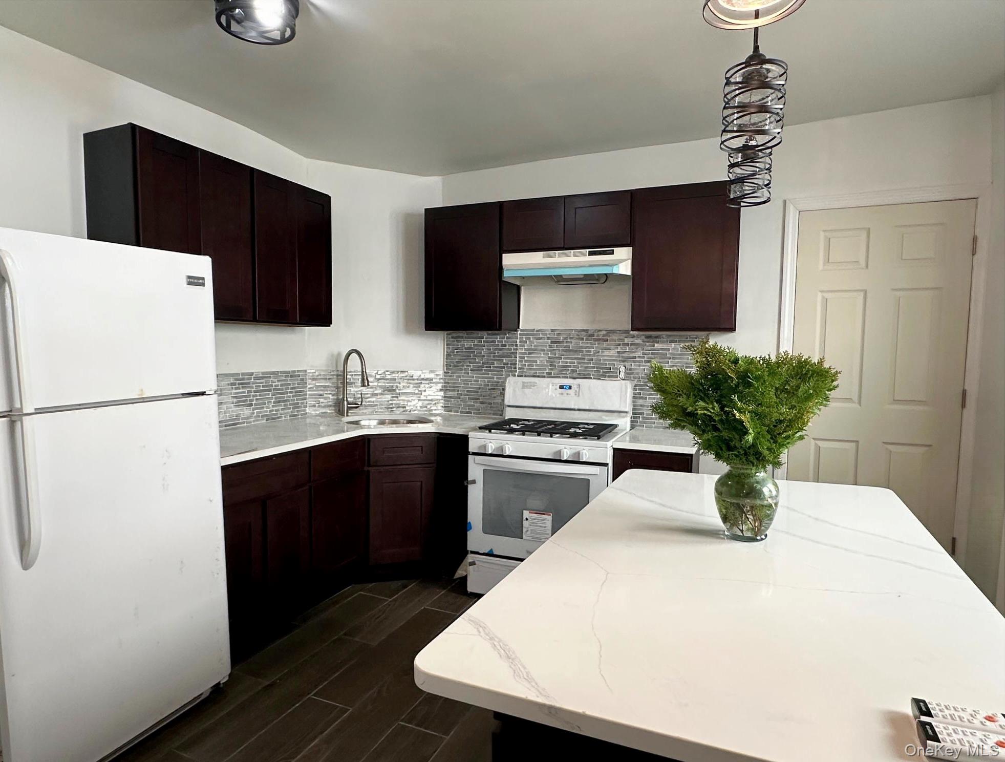 11650 128th Street Property Photo 2