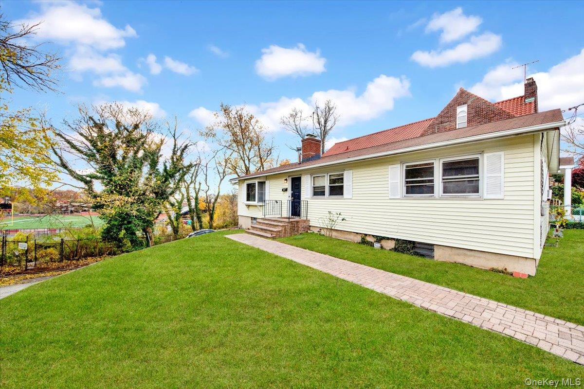 400 Egmont Avenue Property Photo 2