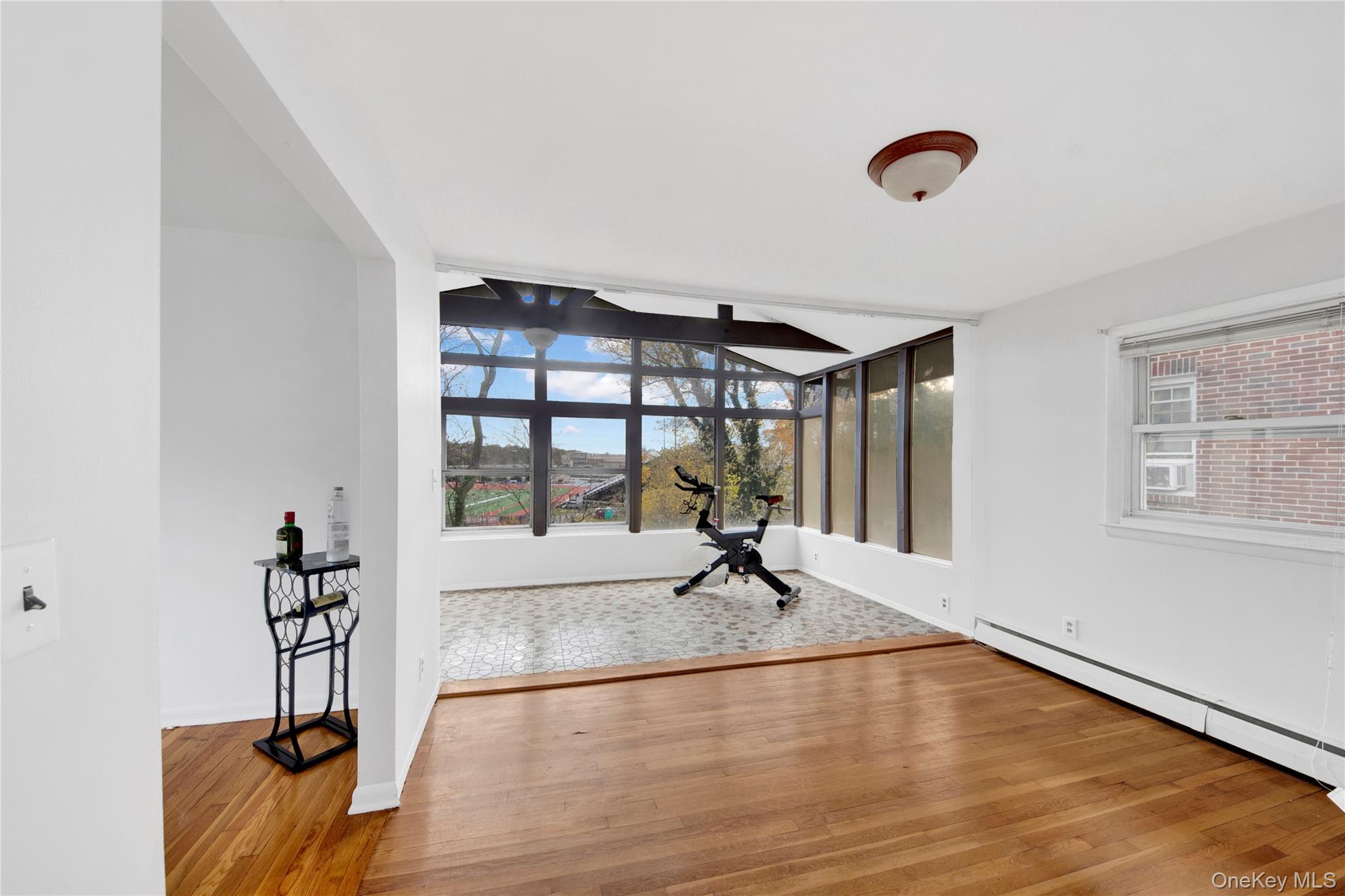 400 Egmont Avenue Property Photo 10