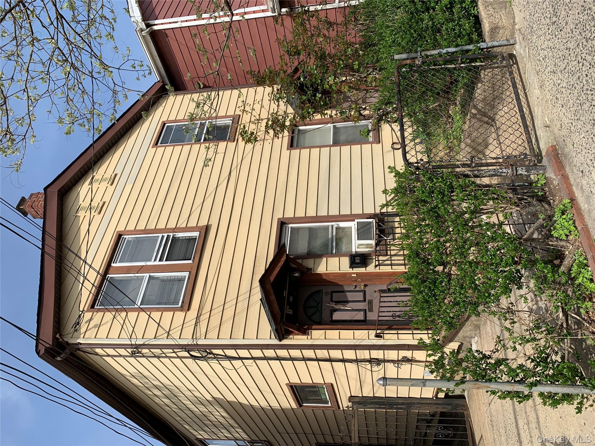 43-16 Junction Boulevard Property Photo 1