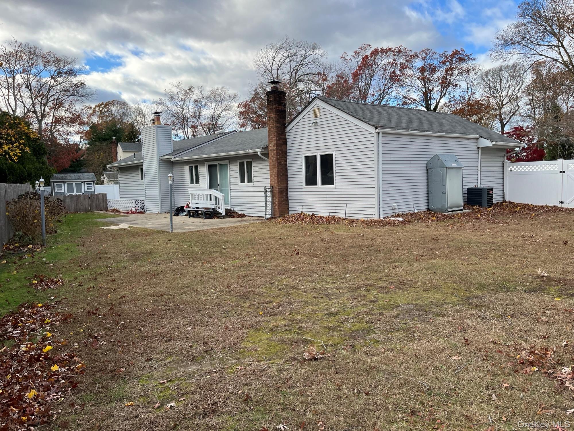 10 Pine Street Property Photo 4