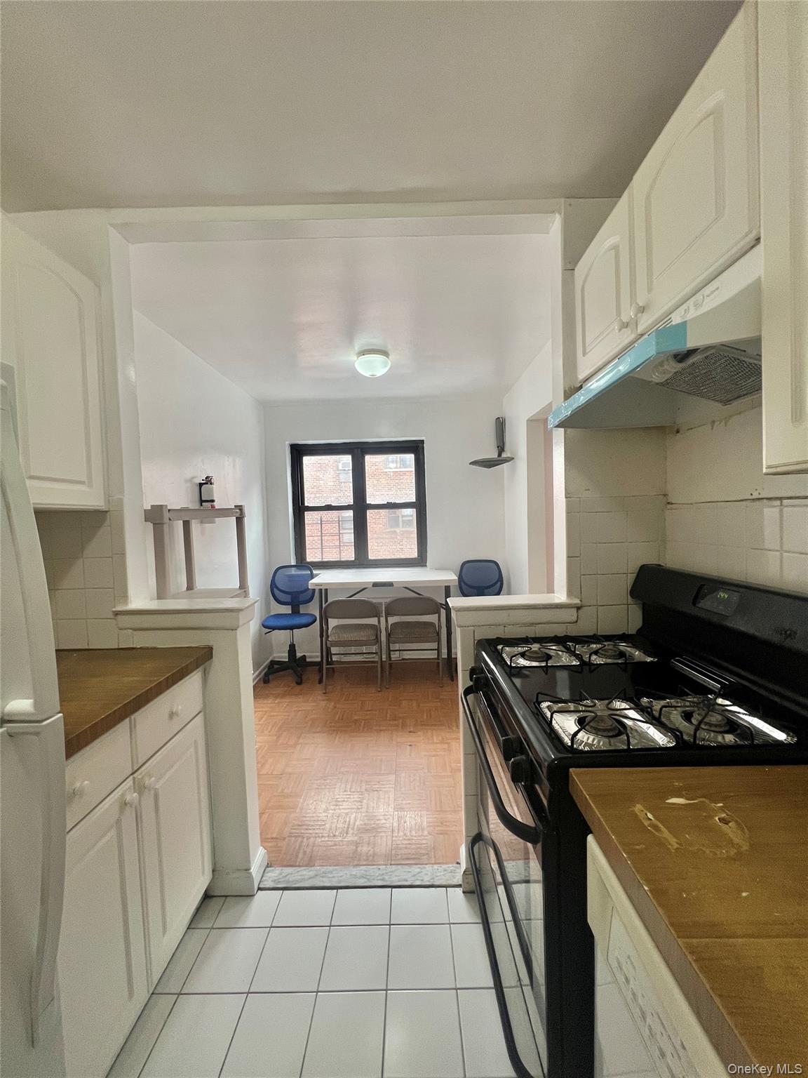 94-30 59 Avenue 4h Property Photo 15