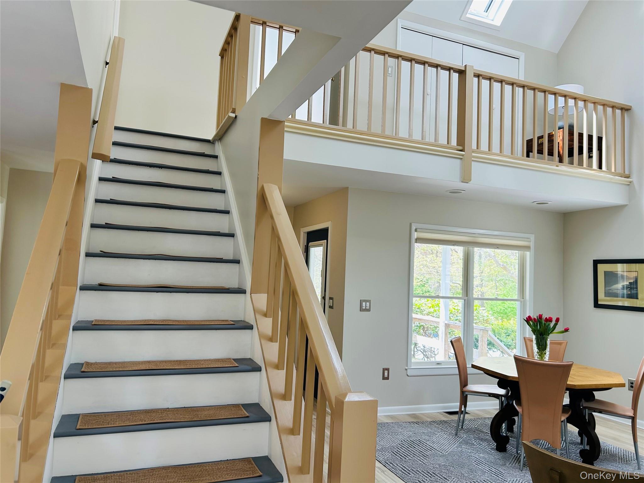 465 Tarpon Drive Property Photo 4