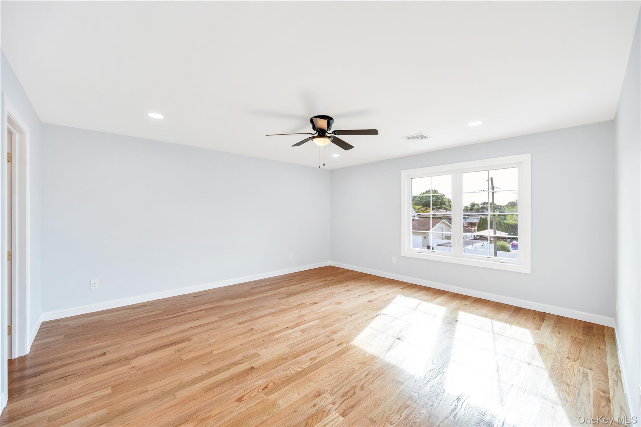 123 Cayuga Avenue Property Photo 14