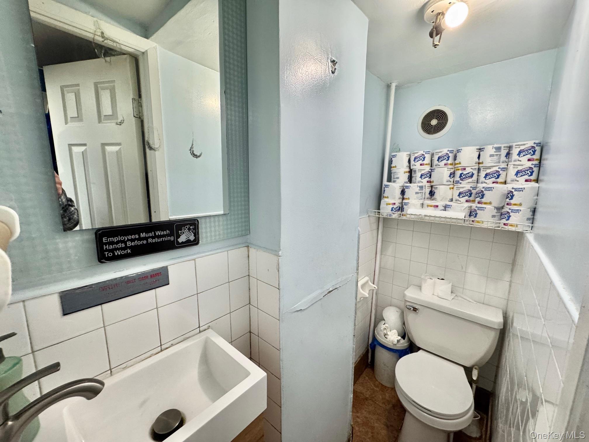 330 Halsey Street Property Photo 14