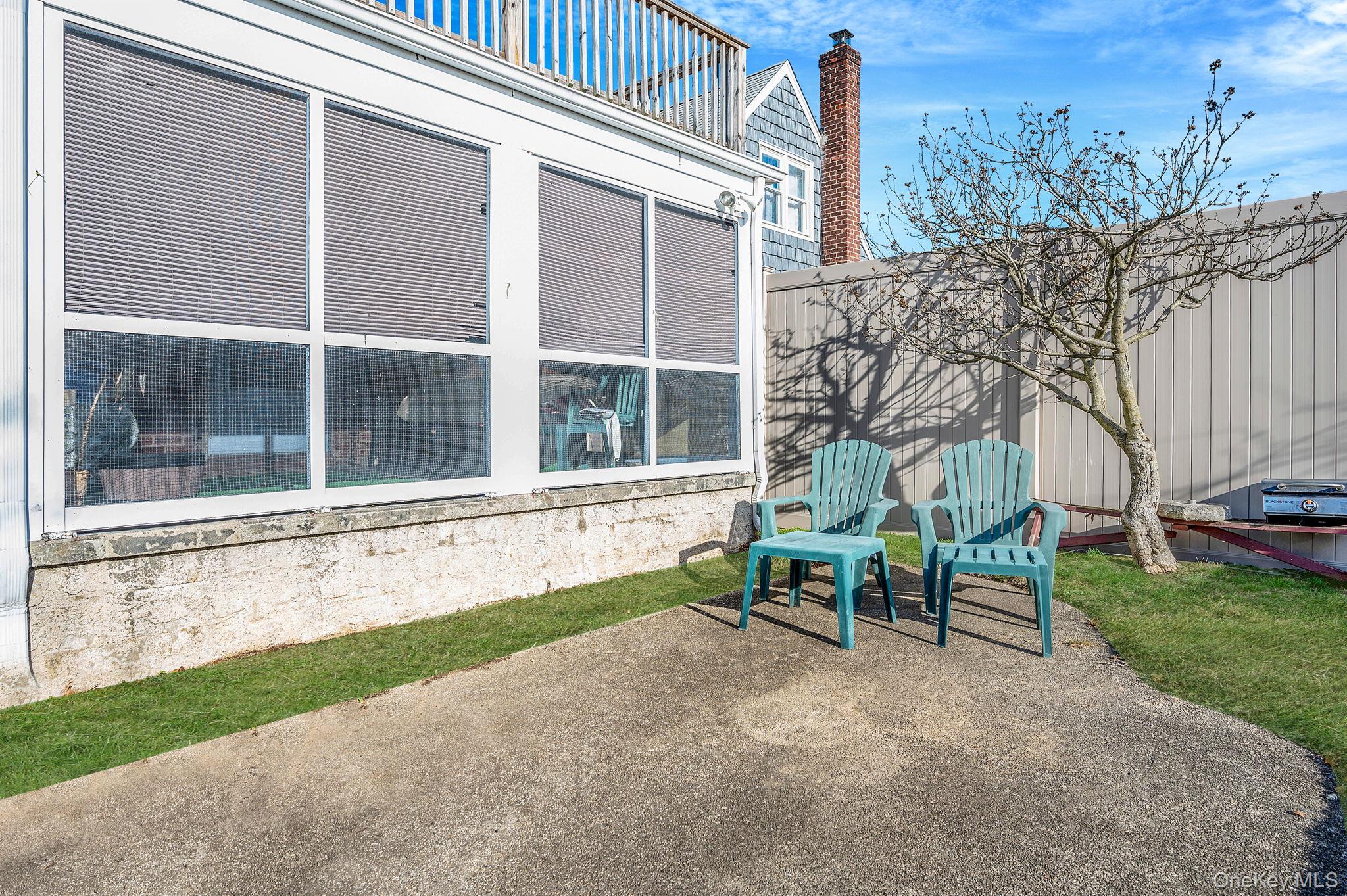 34 Meyer Avenue Property Photo 8