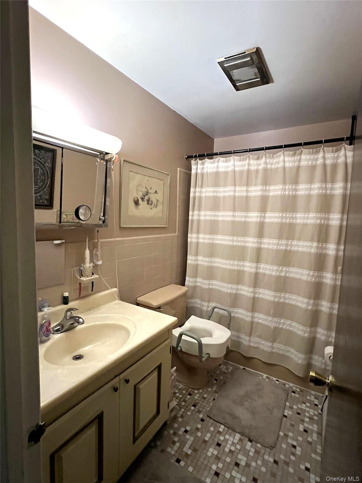 16 Scenic Drive S Property Photo 12