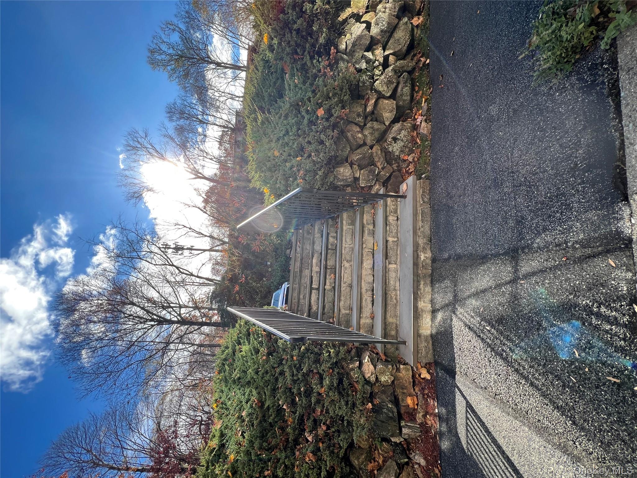 16 Scenic Drive S Property Photo 17