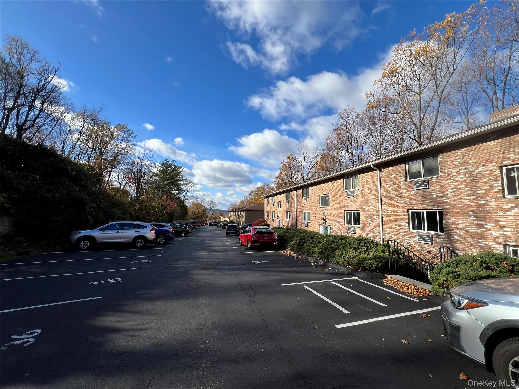16 Scenic Drive S Property Photo 18